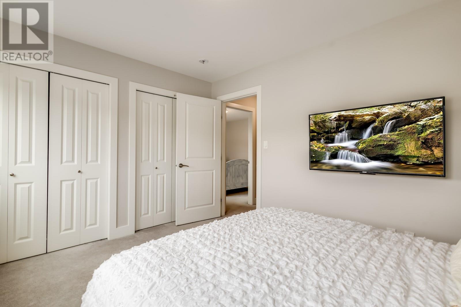 3727 Inverness Road, West Kelowna, BC V4T3N2