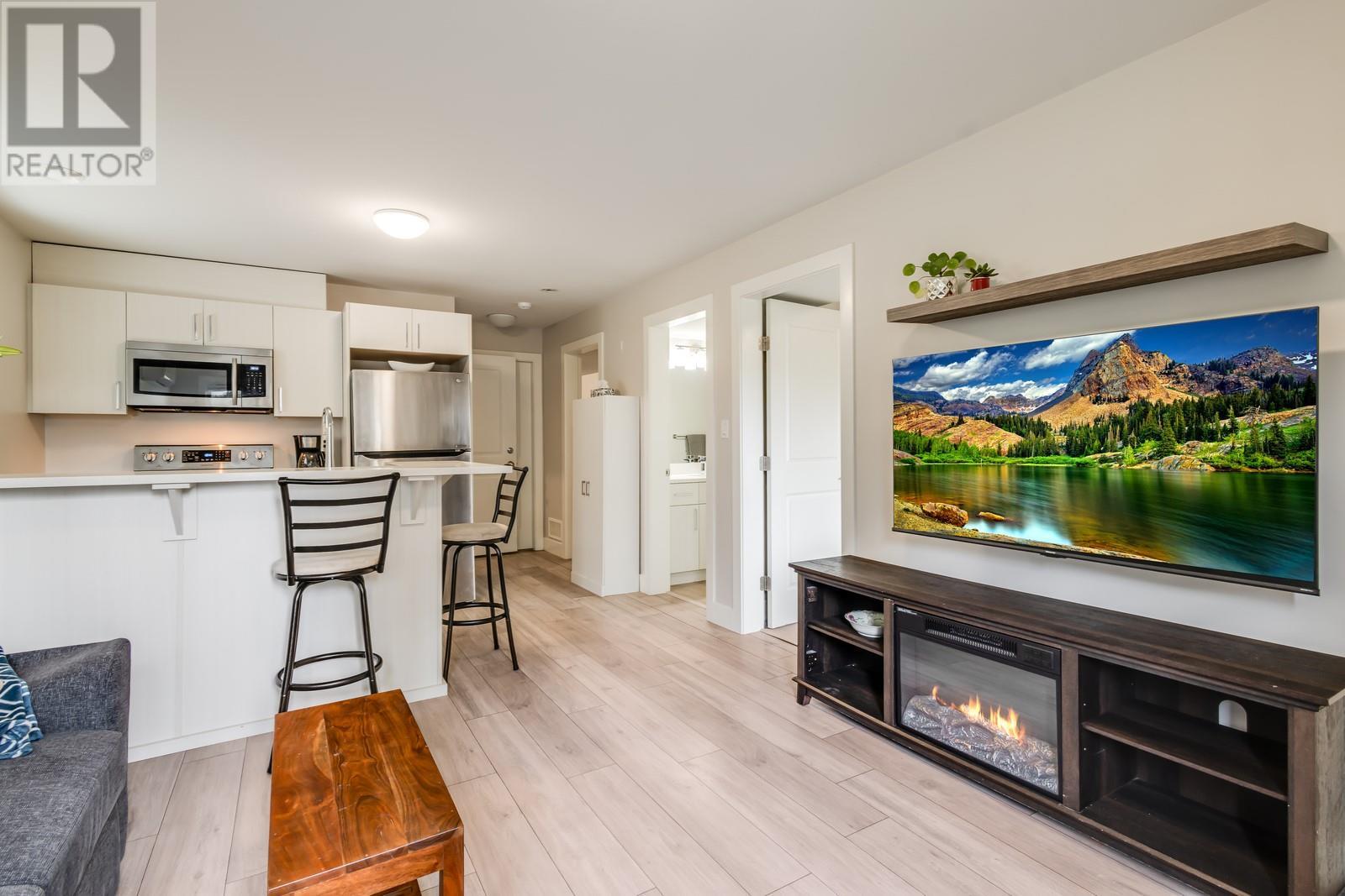 3727 Inverness Road, West Kelowna, BC V4T3N2