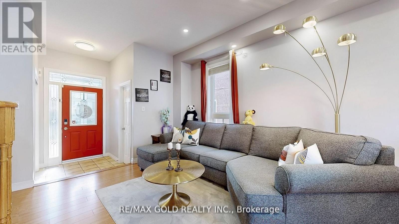Property at 32 ASHDALE ROAD image 3