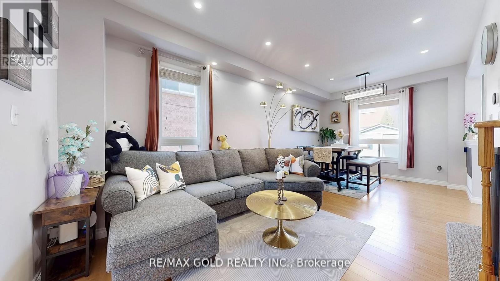 Property at 32 ASHDALE ROAD image 4