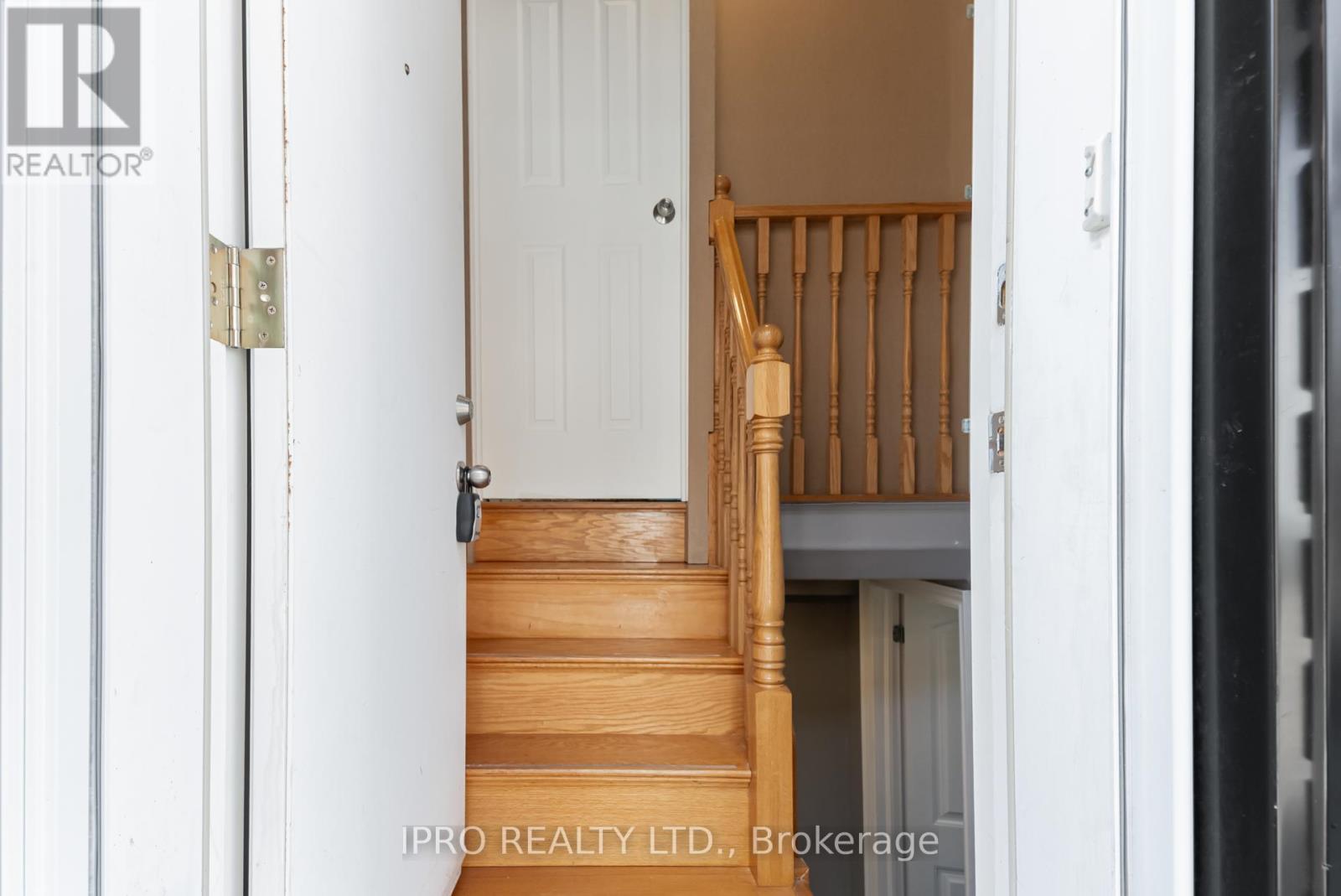 75 Ronald Avenue, Toronto (Briar Hill-Belgravia), Ontario  M6E 4M8 - Photo 25 - W12190172