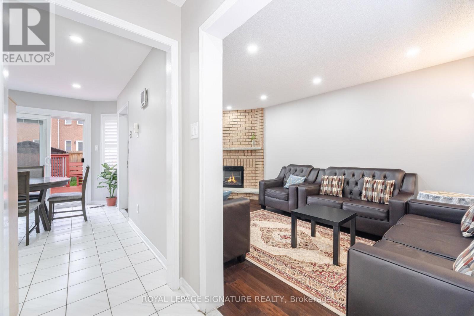 629 Amesbury Avenue, Mississauga, Ontario  L5R 3J1 - Photo 15 - W12190192