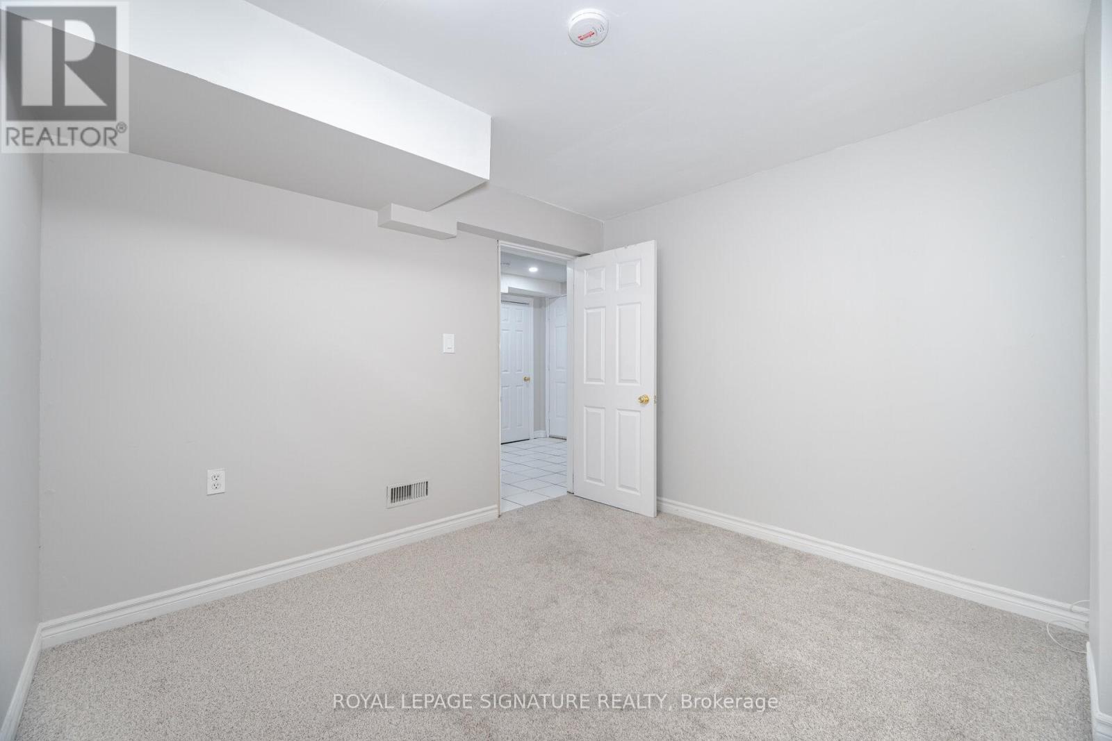 629 Amesbury Avenue, Mississauga, Ontario  L5R 3J1 - Photo 44 - W12190192