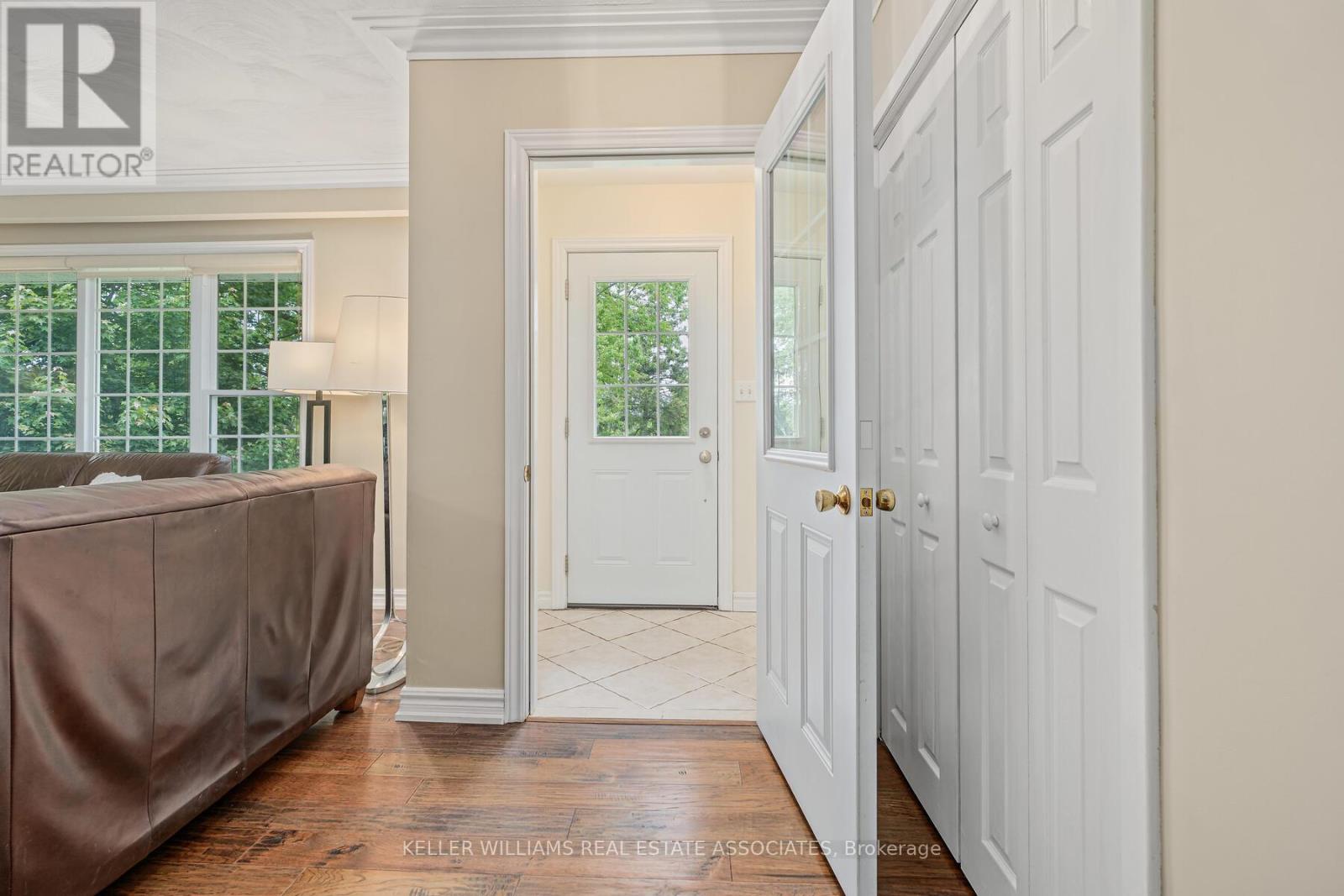 112 Park Street E, Halton Hills (Glen Williams), Ontario  L7G 2V4 - Photo 5 - W12190217