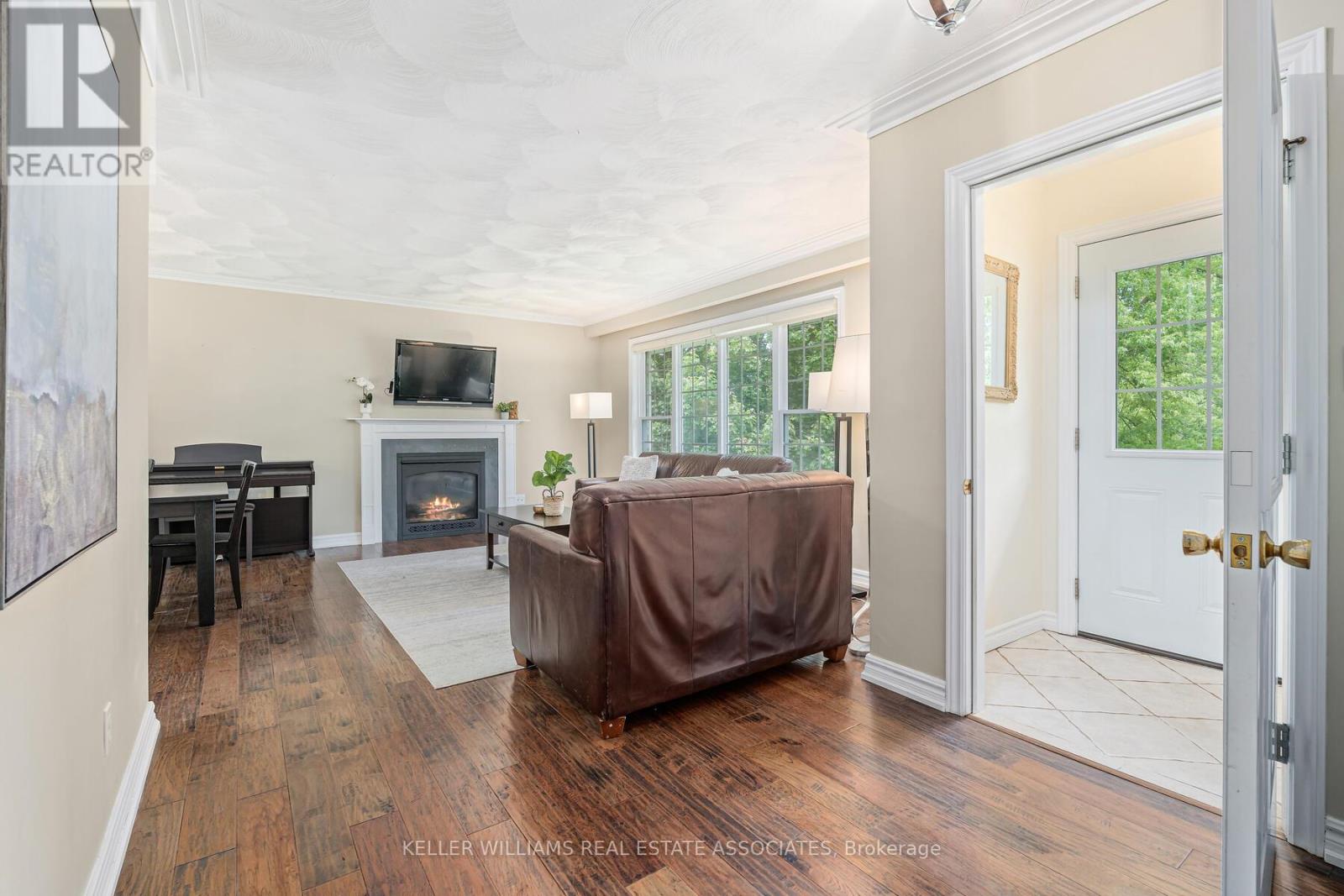 112 Park Street E, Halton Hills (Glen Williams), Ontario  L7G 2V4 - Photo 7 - W12190217