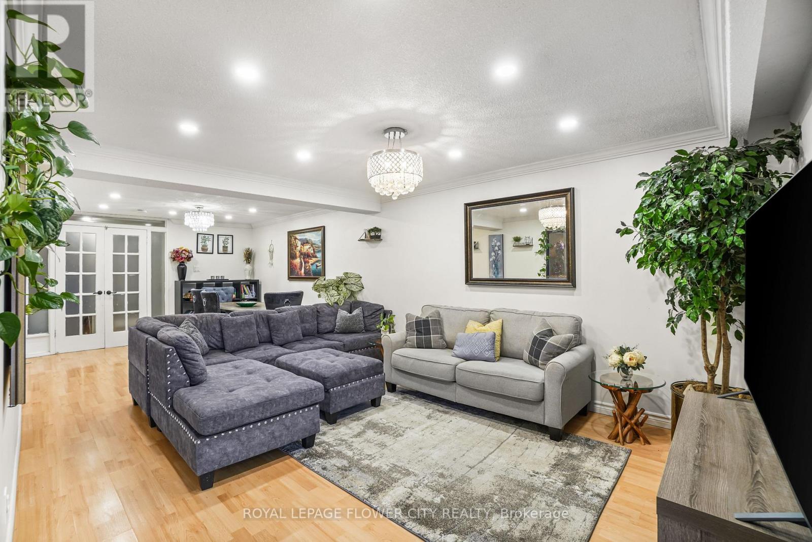 167 Shoreham Drive, Toronto (Black Creek), Ontario  M3N 1T3 - Photo 31 - W12190238