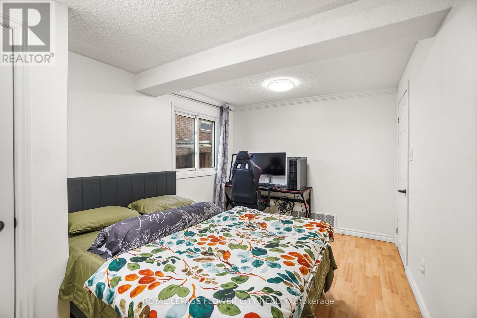167 Shoreham Drive, Toronto (Black Creek), Ontario  M3N 1T3 - Photo 34 - W12190238