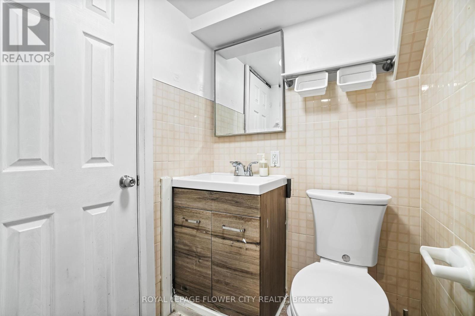 167 Shoreham Drive, Toronto (Black Creek), Ontario  M3N 1T3 - Photo 47 - W12190238