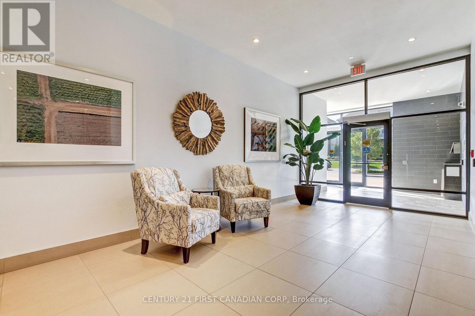 Property at 240 VILLAGEWALK BOULEVARD image 2