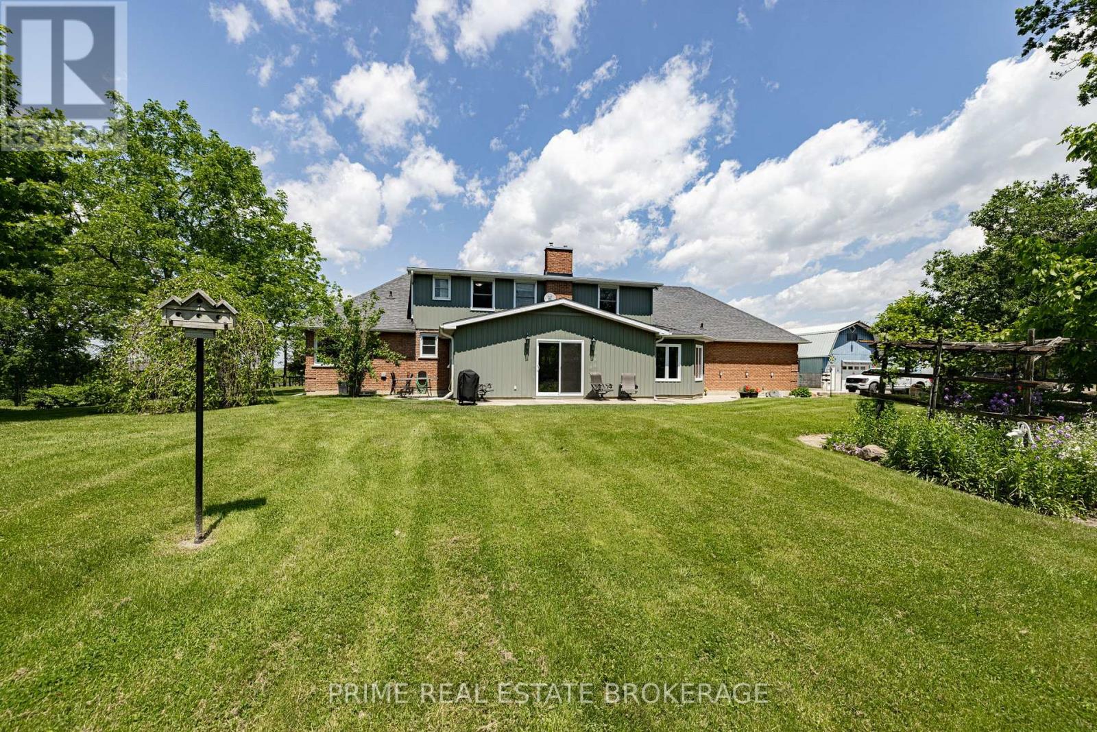 3304 Cromarty Drive, Thames Centre, Ontario  N0L 2B0 - Photo 3 - X12190299