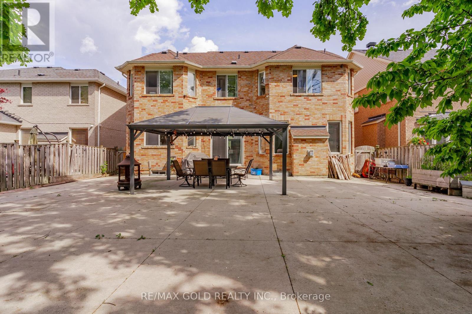 6 Bettey Road, Brampton, Ontario  L6P 1S9 - Photo 46 - W12189790