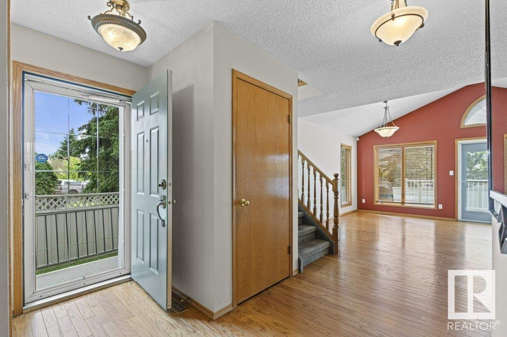 11135 157 Av Nw Nw, Edmonton, Alberta  T5X 4V1 - Photo 6 - E4439951