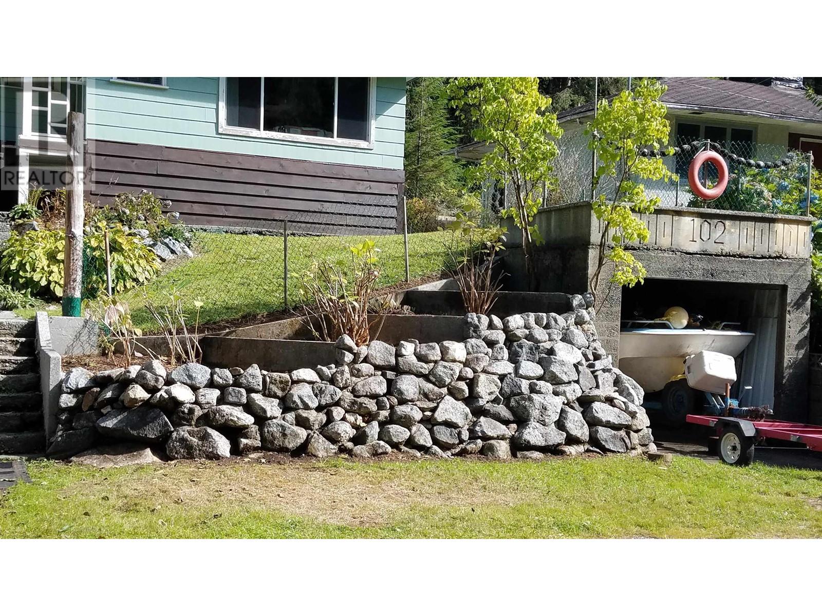 102 Garden Drive, Bella Coola, British Columbia  V0P 1P0 - Photo 2 - R3009822