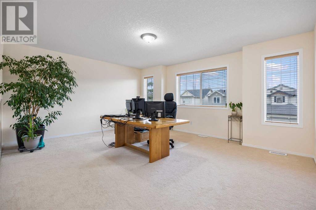43 Cougar Ridge Crescent Sw, Calgary, Alberta  T3H 4X7 - Photo 20 - A2220749