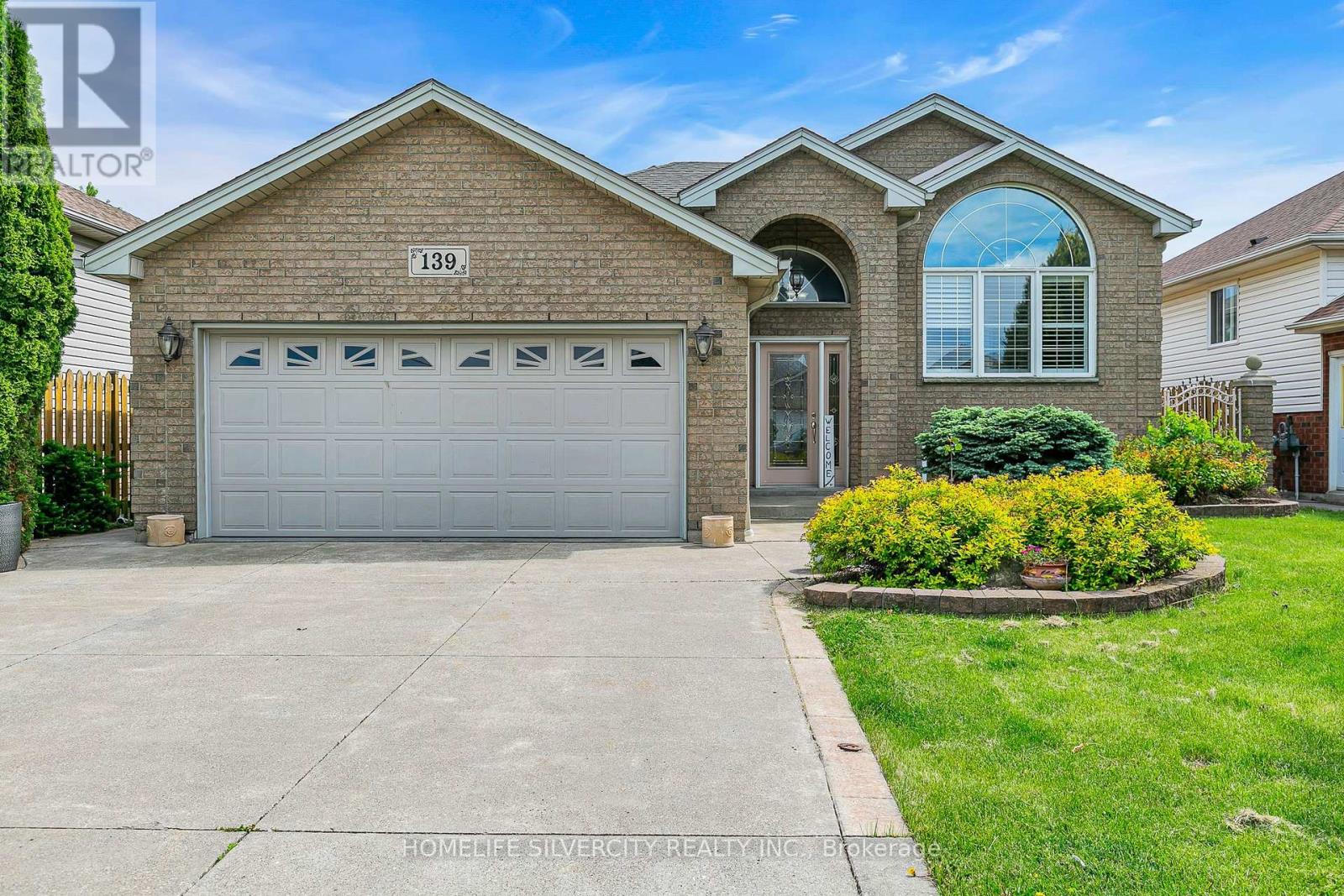 139 Amycroft Drive, Lakeshore, Ontario  N9K 1E6 - Photo 3 - X12190120