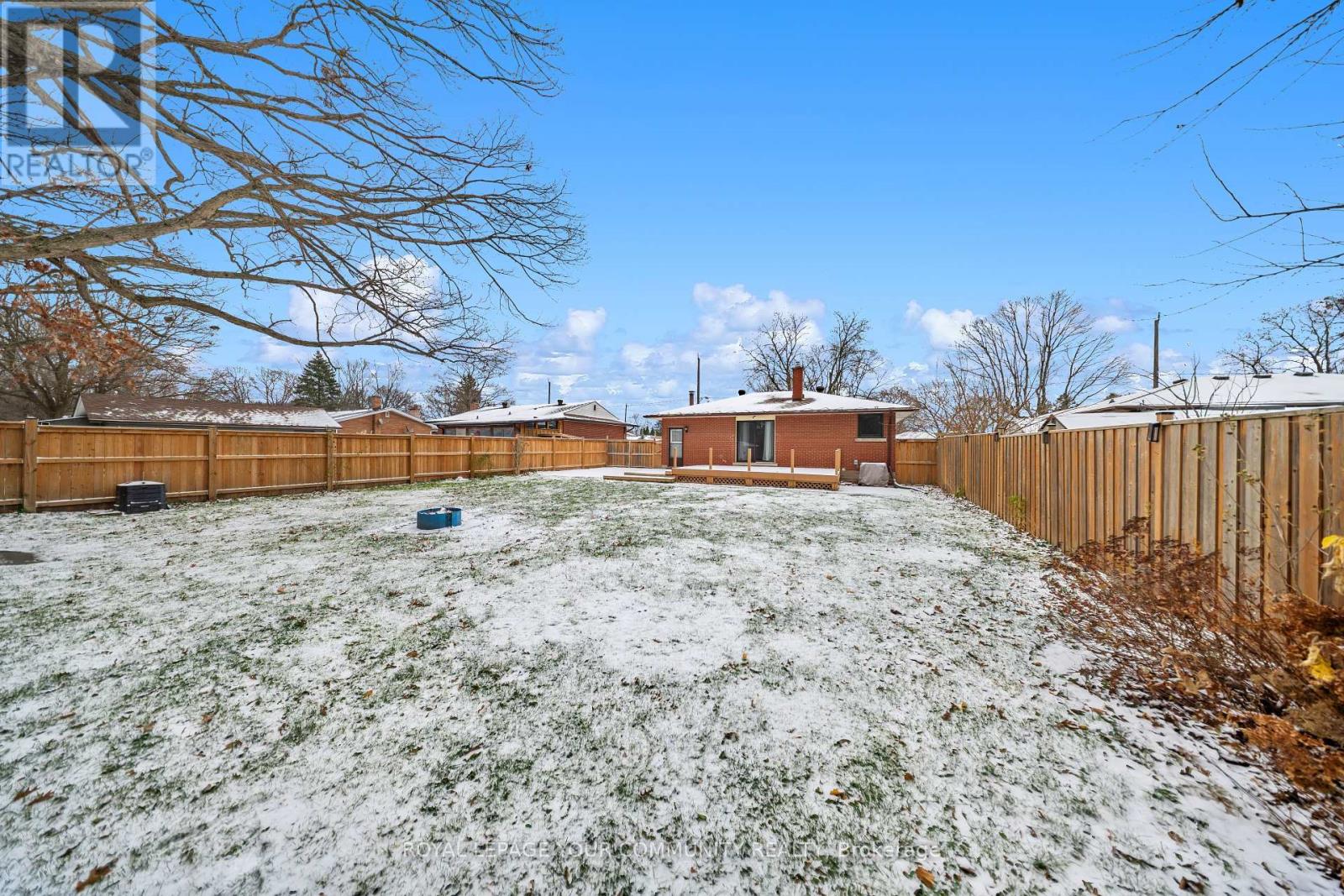 32 Collingdon Drive, Brantford, Ontario  N3S 3E1 - Photo 37 - X12190221