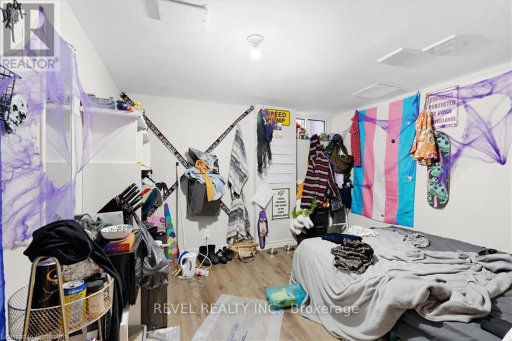 770 Barton Street E, Hamilton (Gibson), Ontario  L8L 3B1 - Photo 12 - X12190240