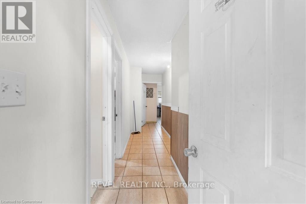770 Barton Street E, Hamilton (Gibson), Ontario  L8L 3B1 - Photo 24 - X12190240