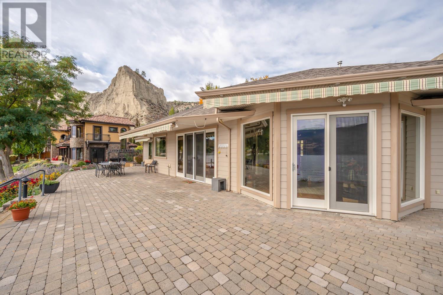 17019 Lakeshore Drive N, Summerland, BC V0H1Z6