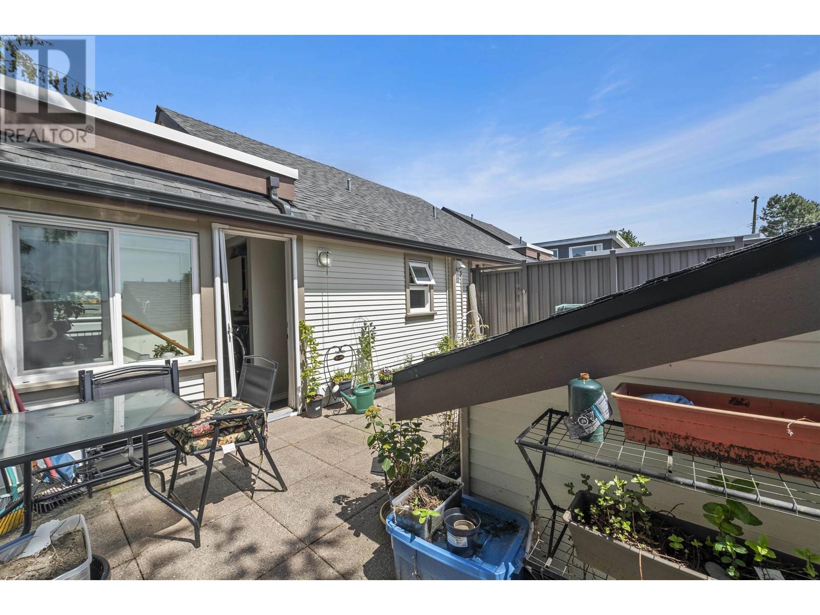 103 22367 St Anne Avenue, Maple Ridge, British Columbia  V2X 2E7 - Photo 29 - R3009932