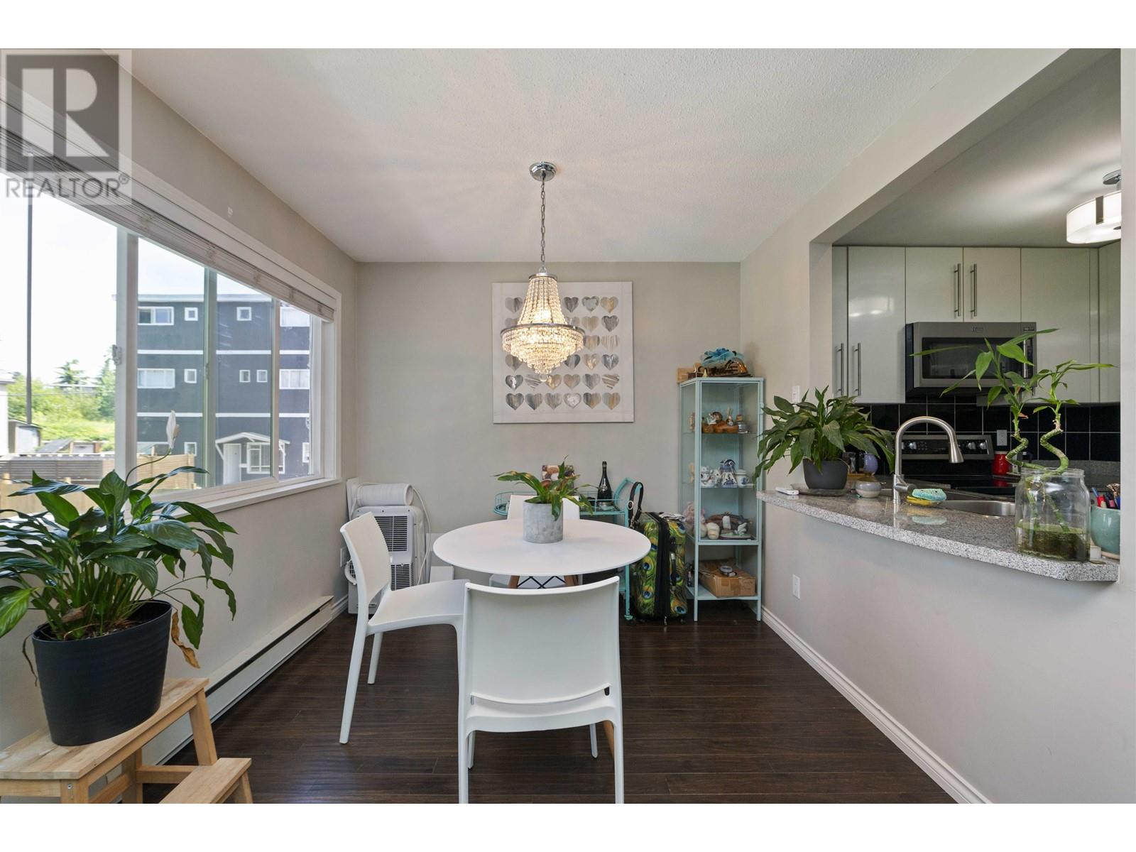 103 22367 St Anne Avenue, Maple Ridge, British Columbia  V2X 2E7 - Photo 5 - R3009932
