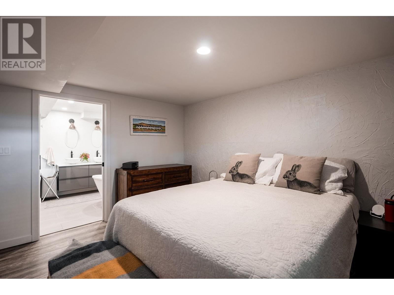 2307 W 3rd Avenue, Vancouver, British Columbia  V6K 1L6 - Photo 32 - R3009957