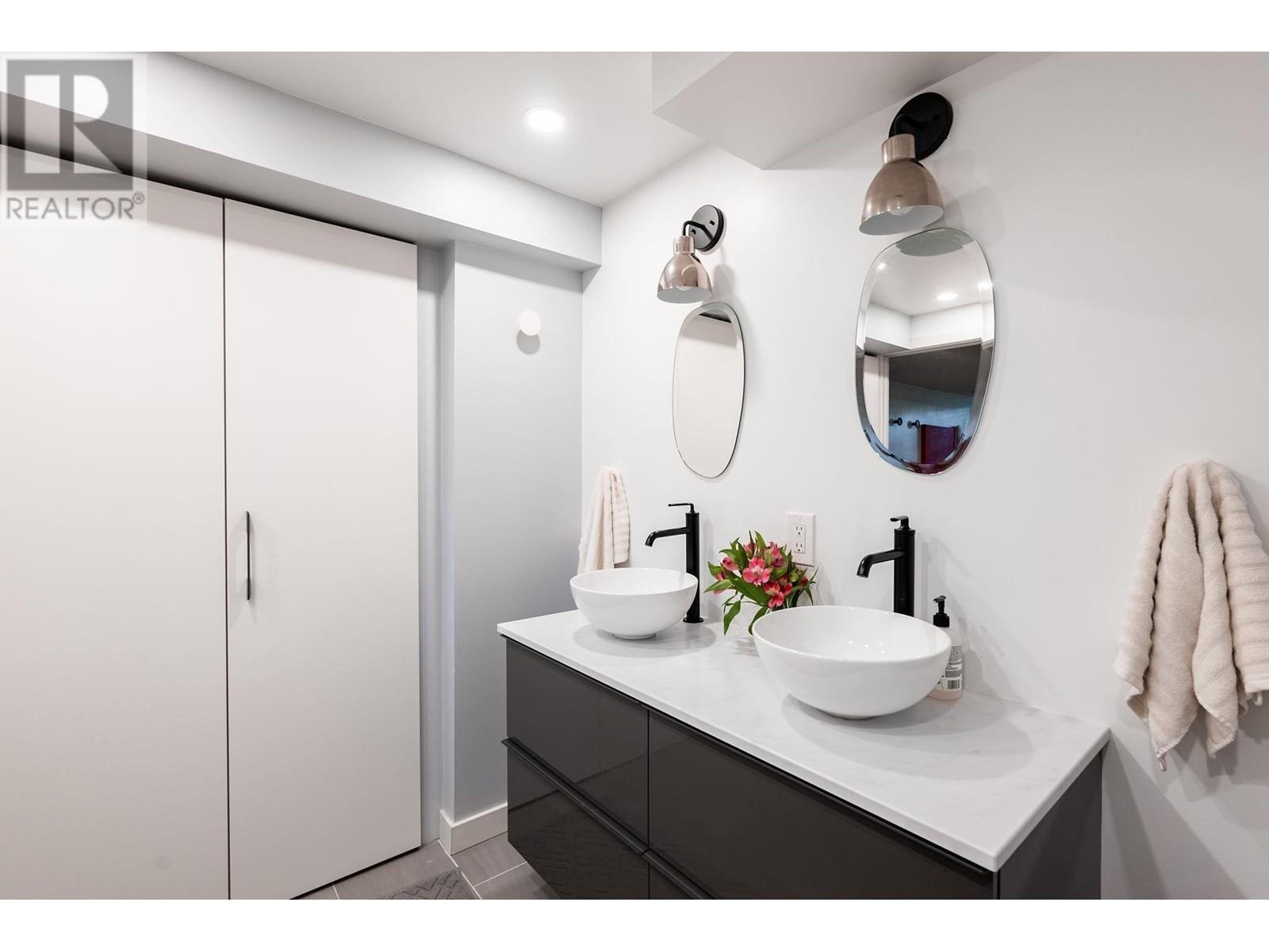 2307 W 3rd Avenue, Vancouver, British Columbia  V6K 1L6 - Photo 34 - R3009957