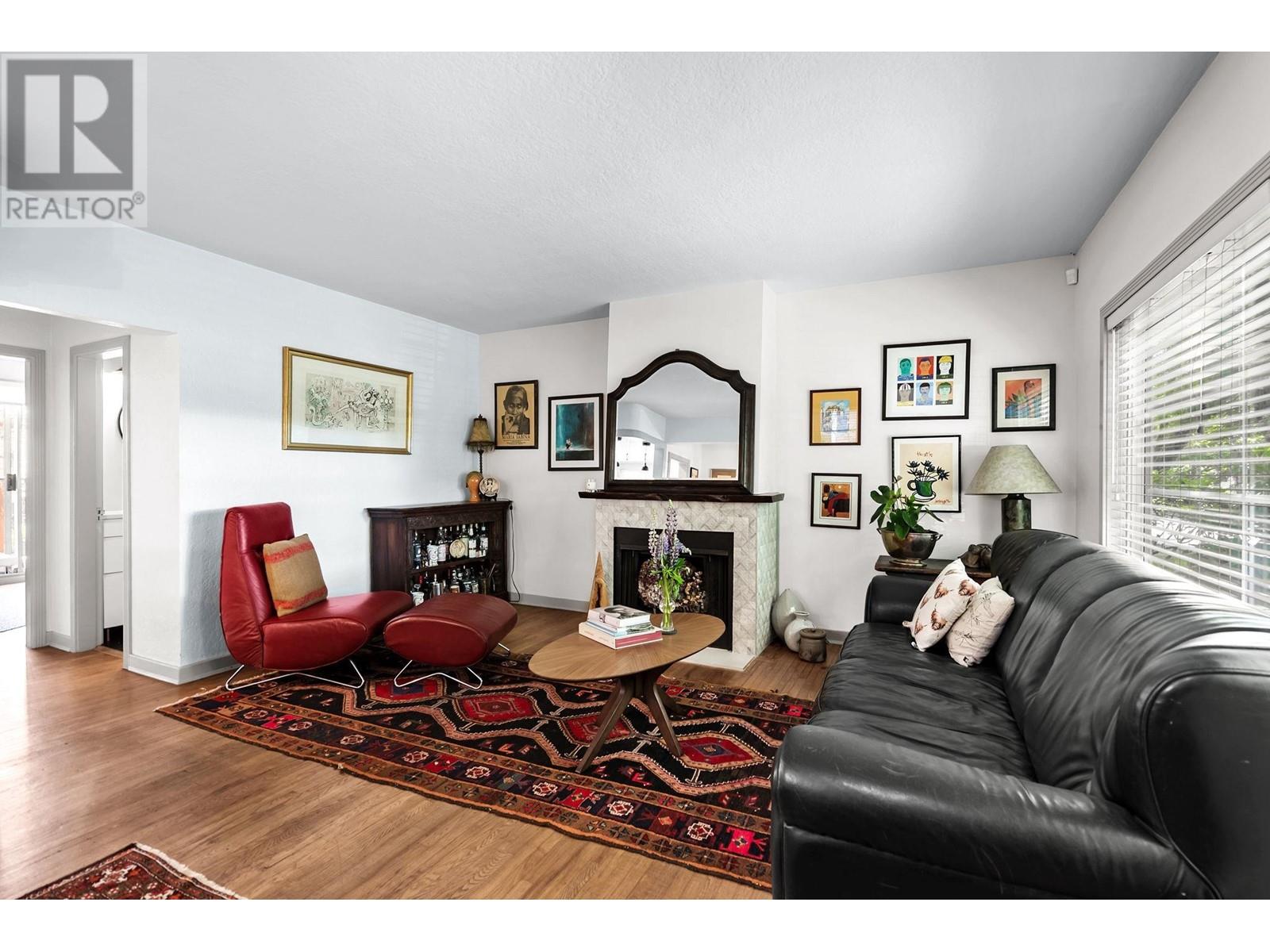 2307 W 3rd Avenue, Vancouver, British Columbia  V6K 1L6 - Photo 4 - R3009957