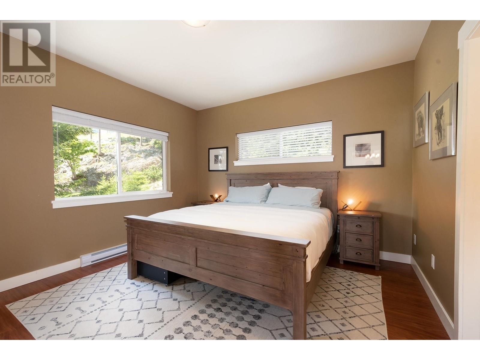 927 Fairway Lane, Bowen Island, British Columbia  V0N 1G2 - Photo 12 - R3009912