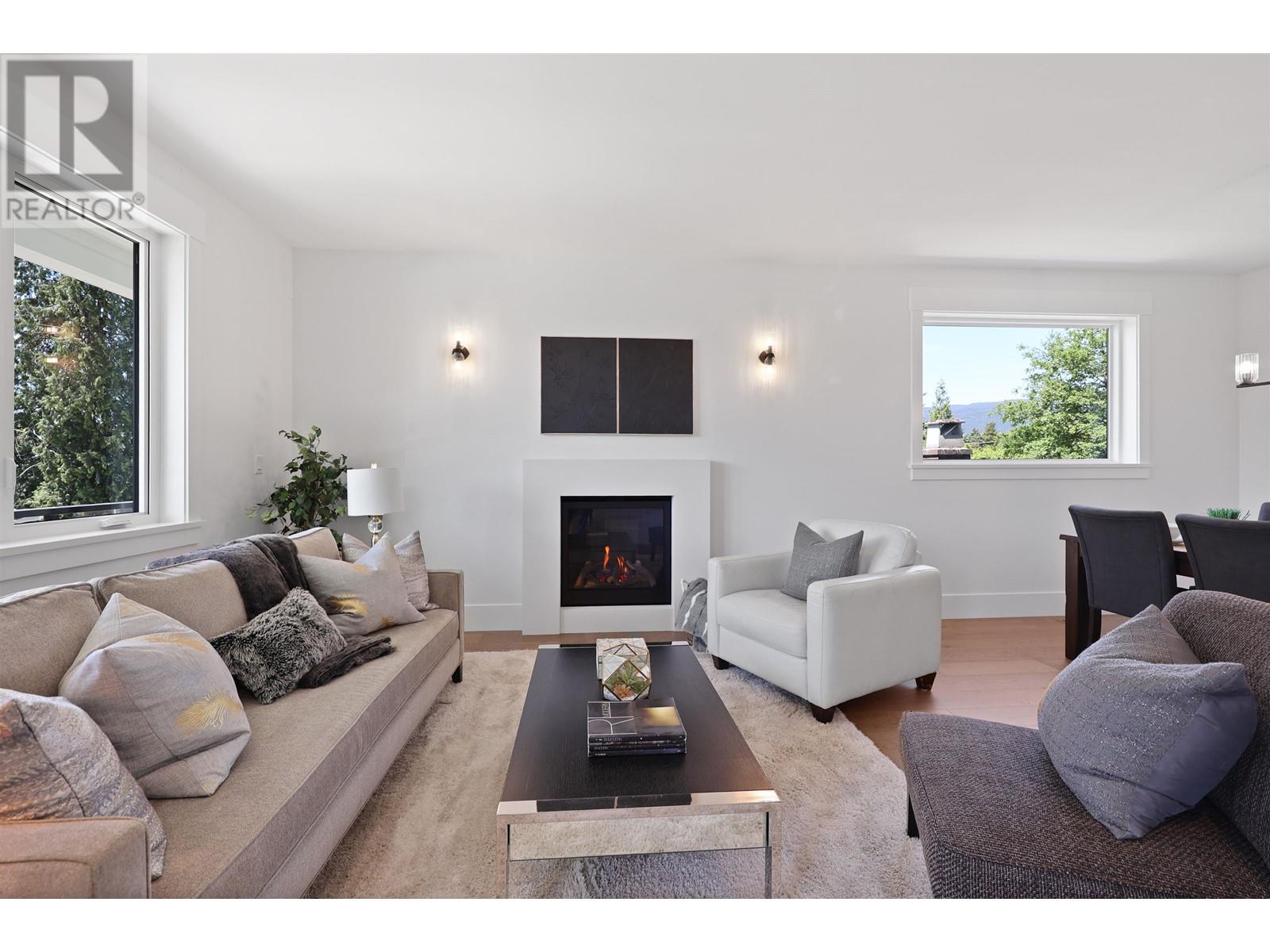 338 W 24th Street, North Vancouver, British Columbia  V7M 2C6 - Photo 7 - R3009949