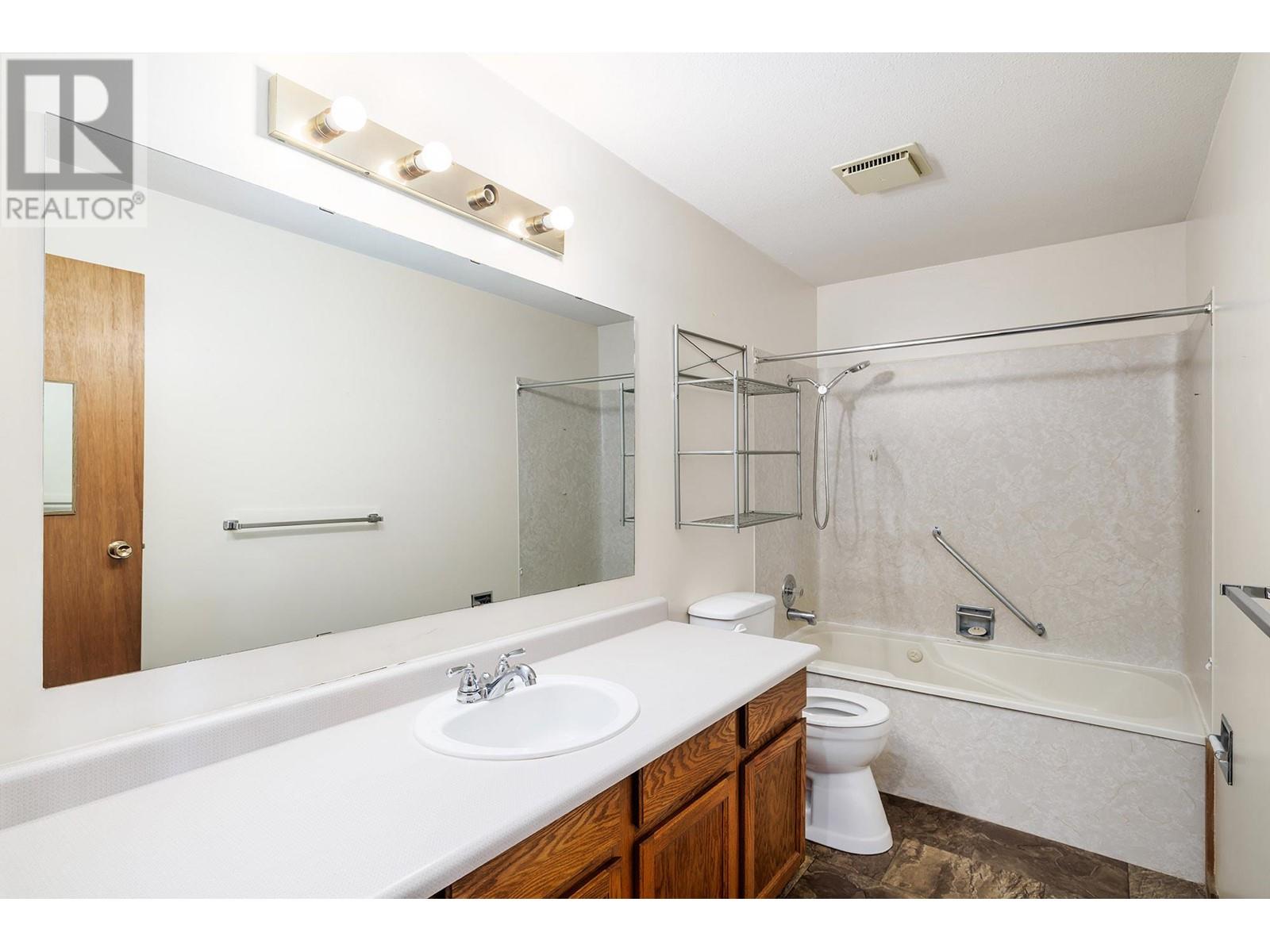 363 Gerstmar Road Unit# 5, Kelowna, British Columbia  V1X 4A6 - Photo 13 - 10349707