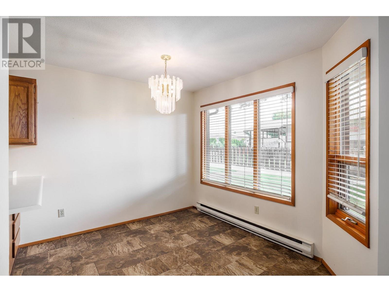 363 Gerstmar Road Unit# 5, Kelowna, BC V1X4A6