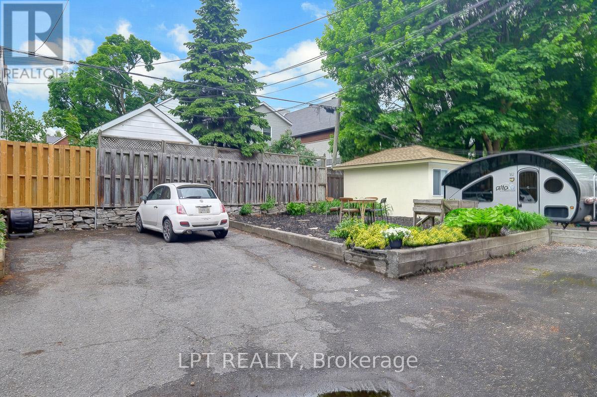 261 Holmwood Avenue, Ottawa, Ontario  K1S 2P8 - Photo 37 - X12190322