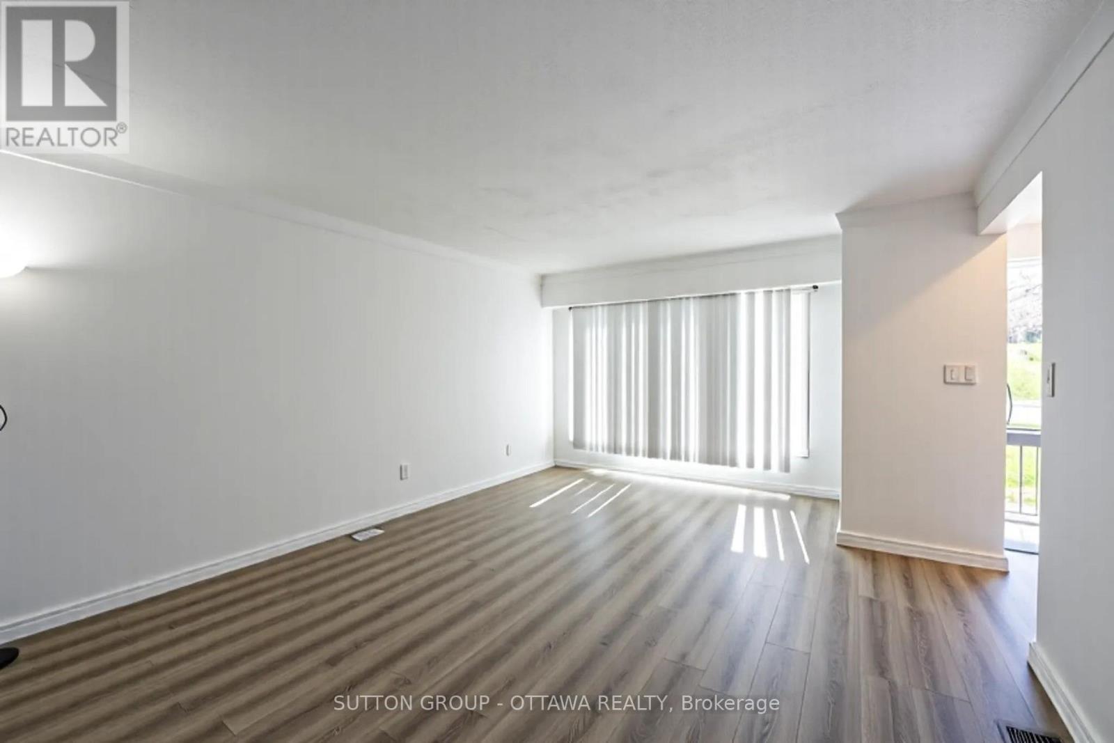 231 Perth Street, Brockville, Ontario  K6V 5E7 - Photo 7 - X12190349