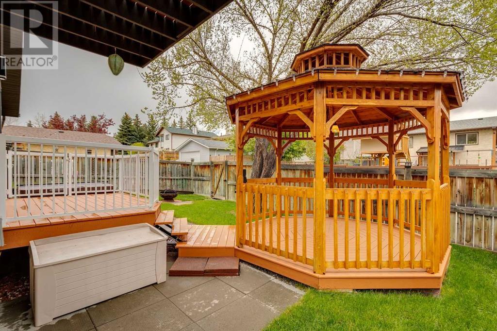 103 Macewan Park Road Nw, Calgary, Alberta  T3K 3G9 - Photo 36 - A2221551