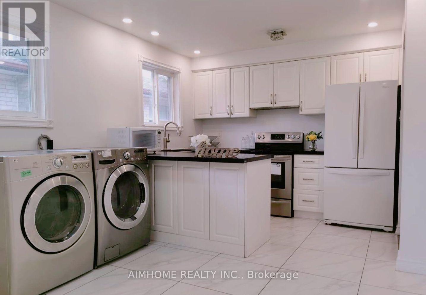 Upper - 25 Sepia Drive, Toronto, Ontario  M2J 4E9 - Photo 2 - C12190305