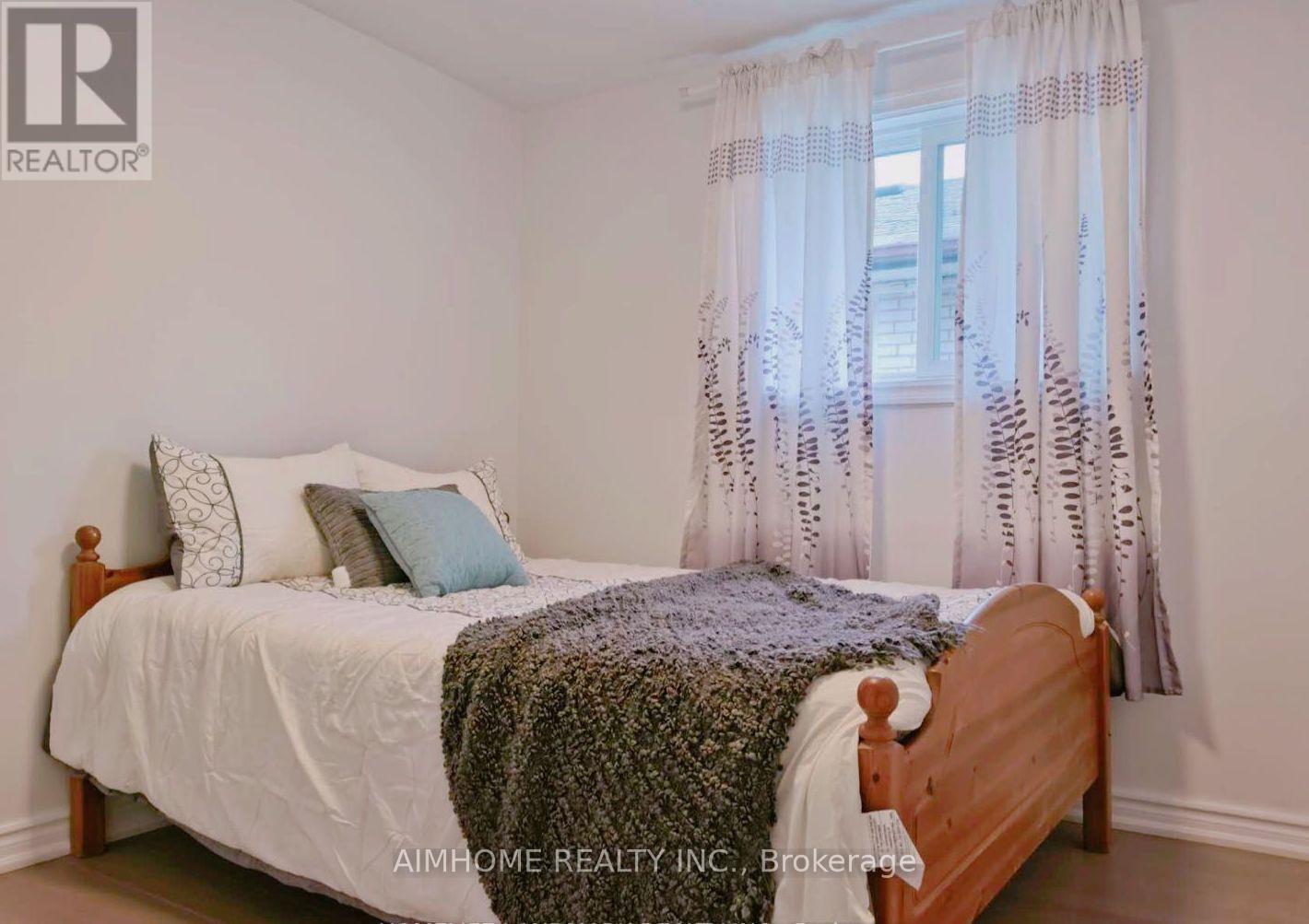 Upper - 25 Sepia Drive, Toronto, Ontario  M2J 4E9 - Photo 6 - C12190305