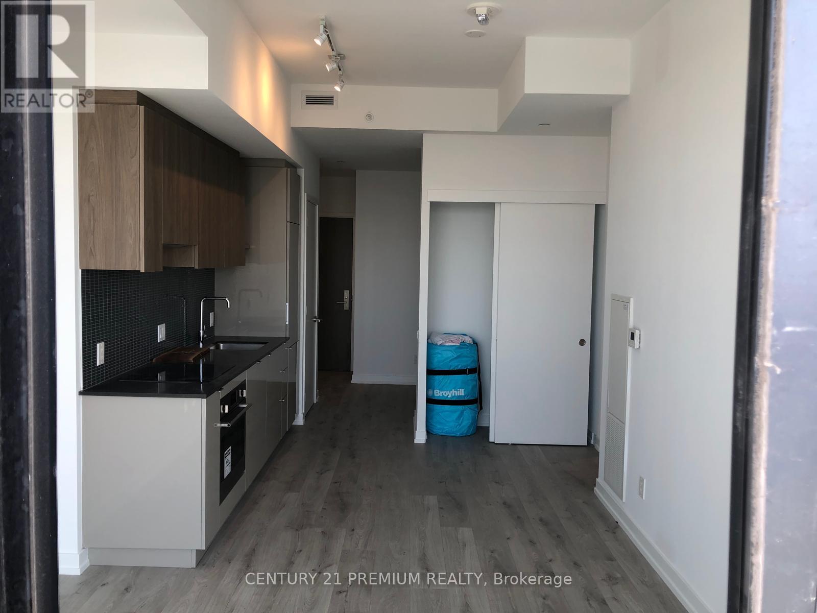 4312 - 161 Roehampton Avenue, Toronto, Ontario  M4P 0C8 - Photo 14 - C12190323