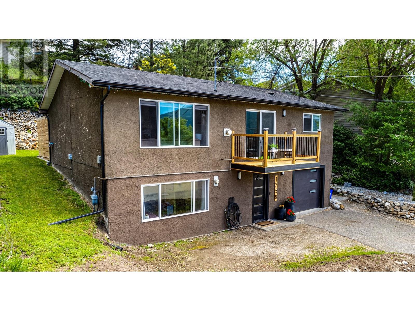 1758 Grandview Avenue, Lumby, British Columbia