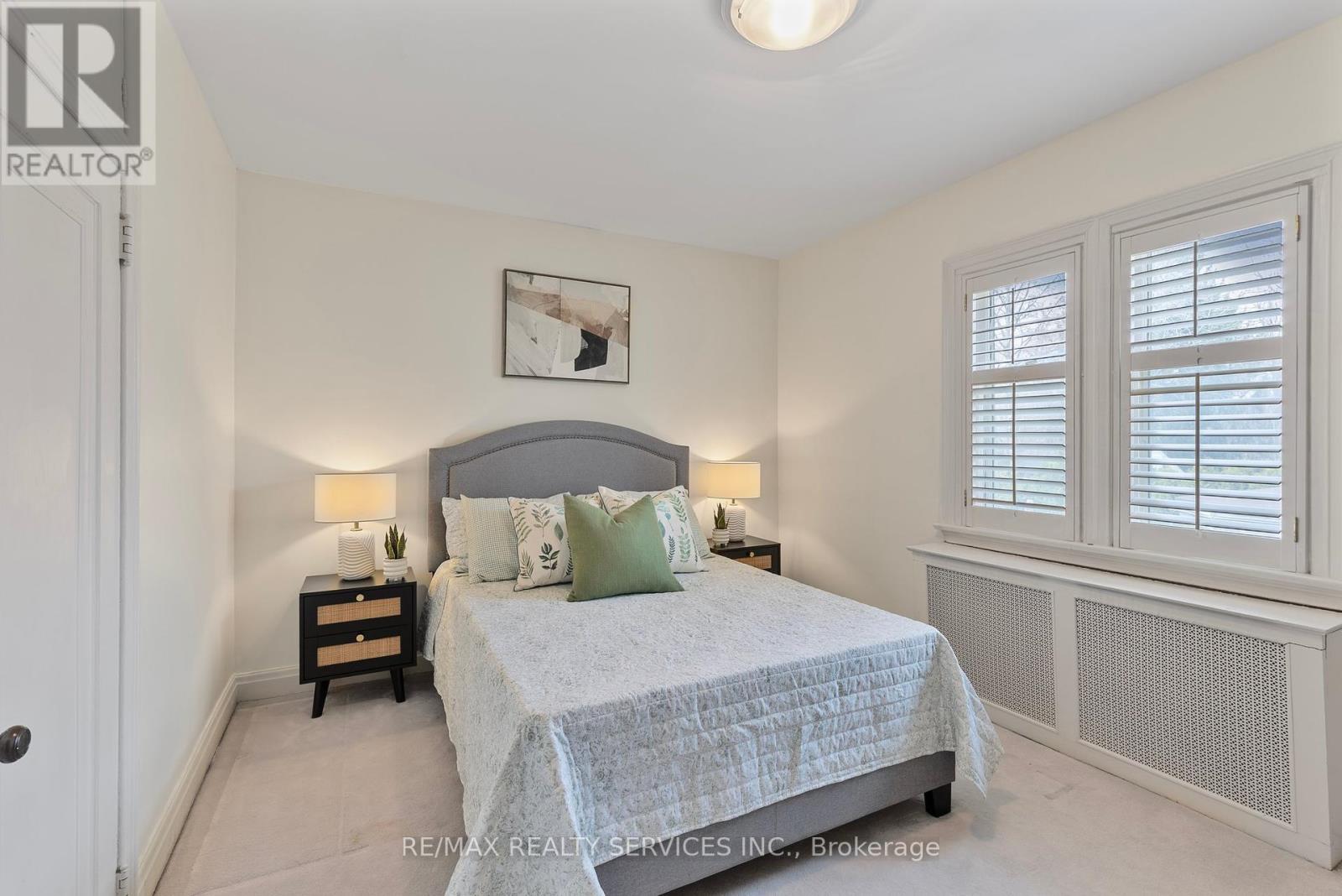 80 Jackson Avenue, Toronto, Ontario  M8X 2J8 - Photo 35 - W12169940