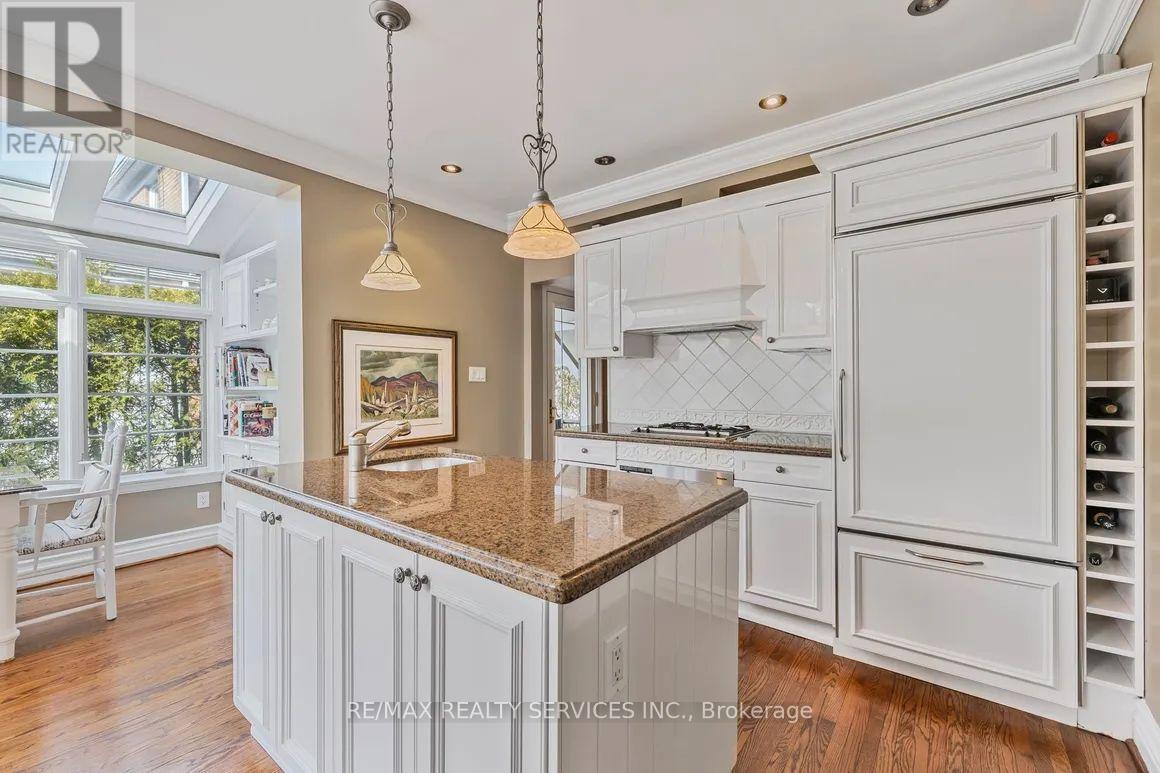 80 Jackson Avenue, Toronto, Ontario  M8X 2J8 - Photo 21 - W12169940