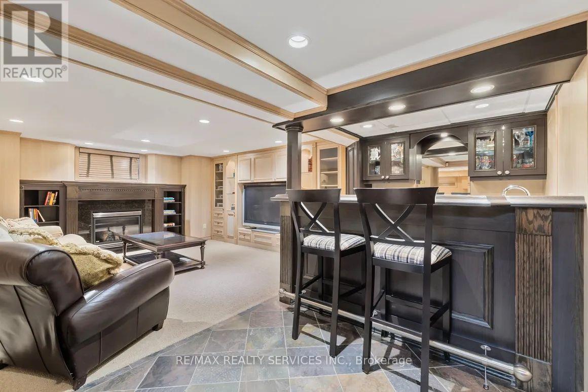 80 Jackson Avenue, Toronto, Ontario  M8X 2J8 - Photo 39 - W12169940