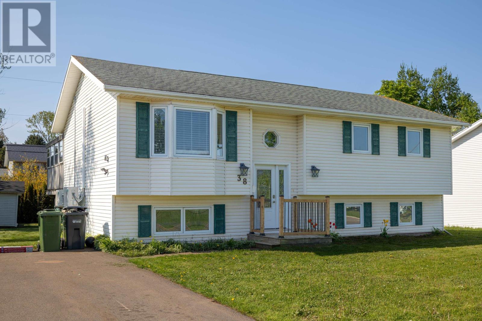 Property at 38 Glenthorn image 1