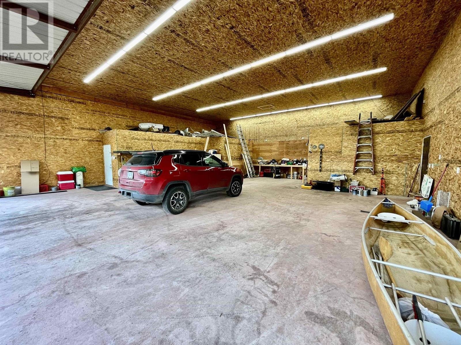 5574 Lakeside Court, 100 Mile House, British Columbia  V0K 2E1 - Photo 23 - R3009910