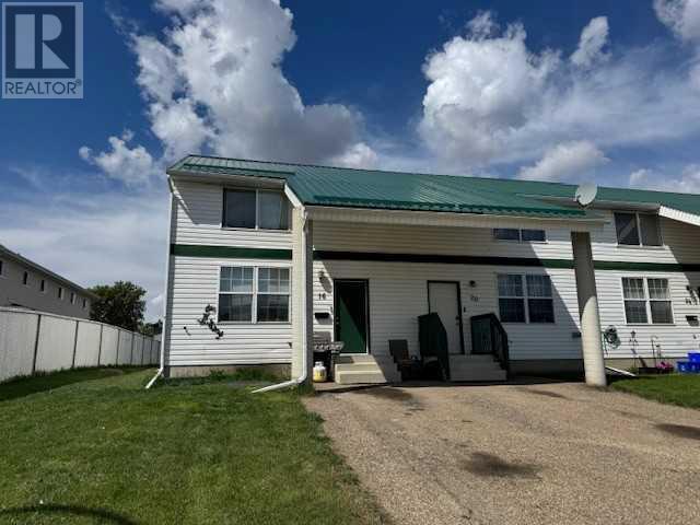 16 Brownstone Road, Lacombe, Alberta  T4L 1V6 - Photo 2 - A2222420