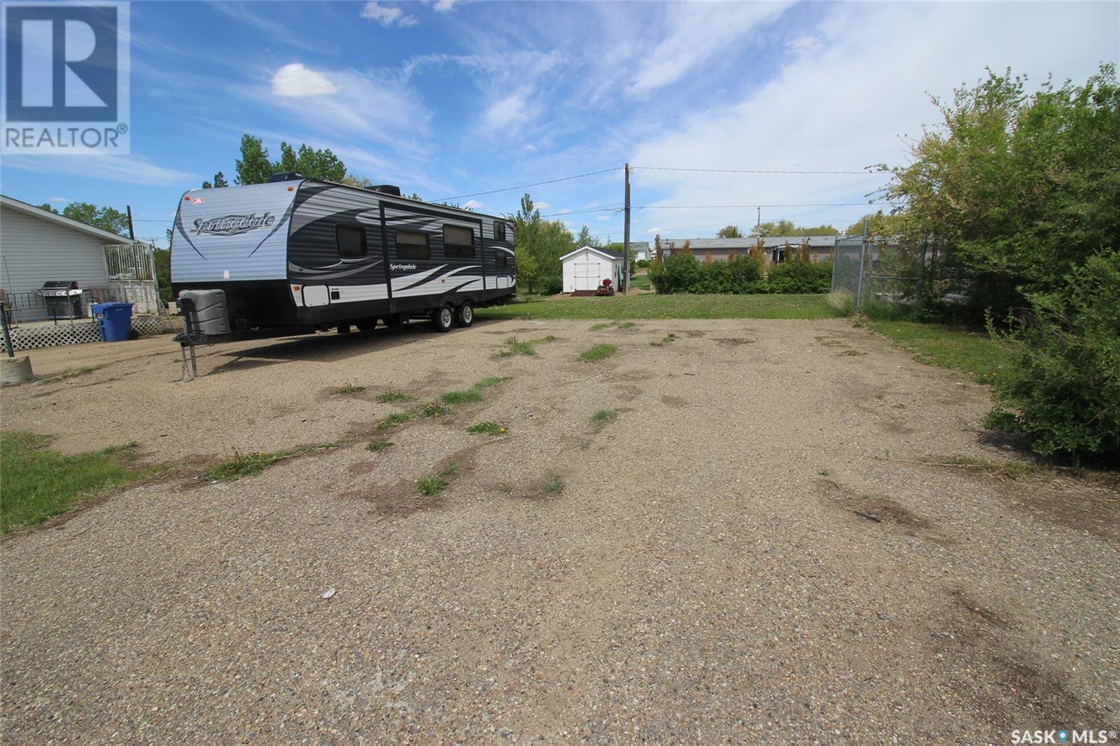 303 1st Avenue W, Climax, Saskatchewan  S0N 0N0 - Photo 27 - SK008011