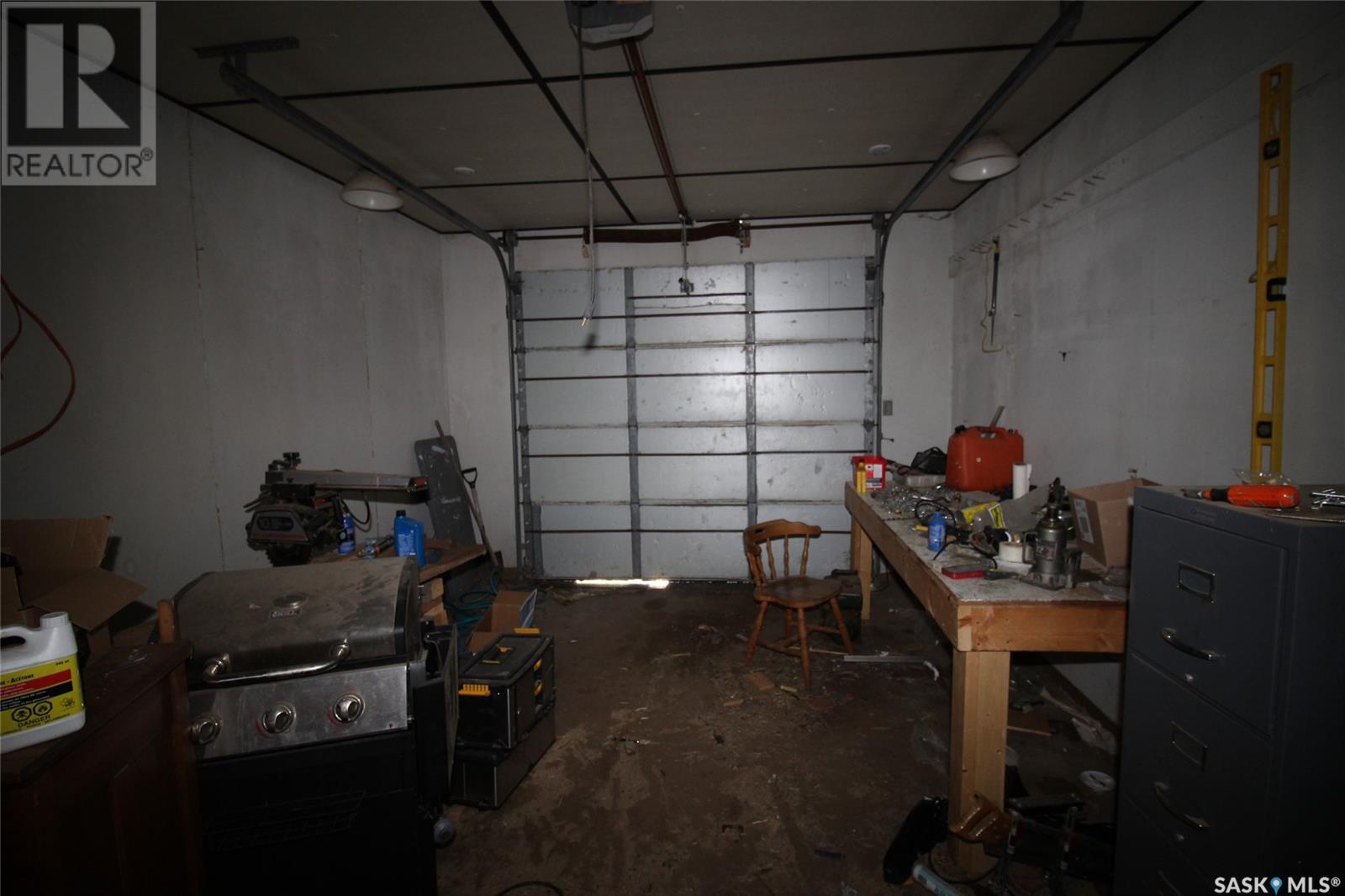 303 1st Avenue W, Climax, Saskatchewan  S0N 0N0 - Photo 35 - SK008011