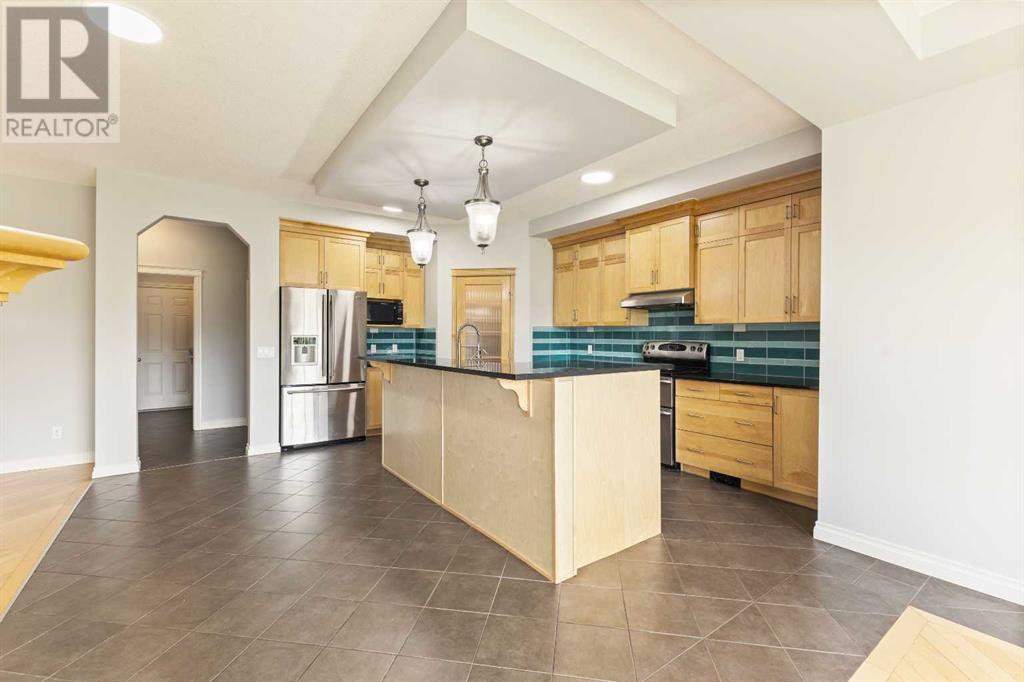 117 Valley Woods Place Nw, Calgary, Alberta  T3B 6A1 - Photo 12 - A2225191