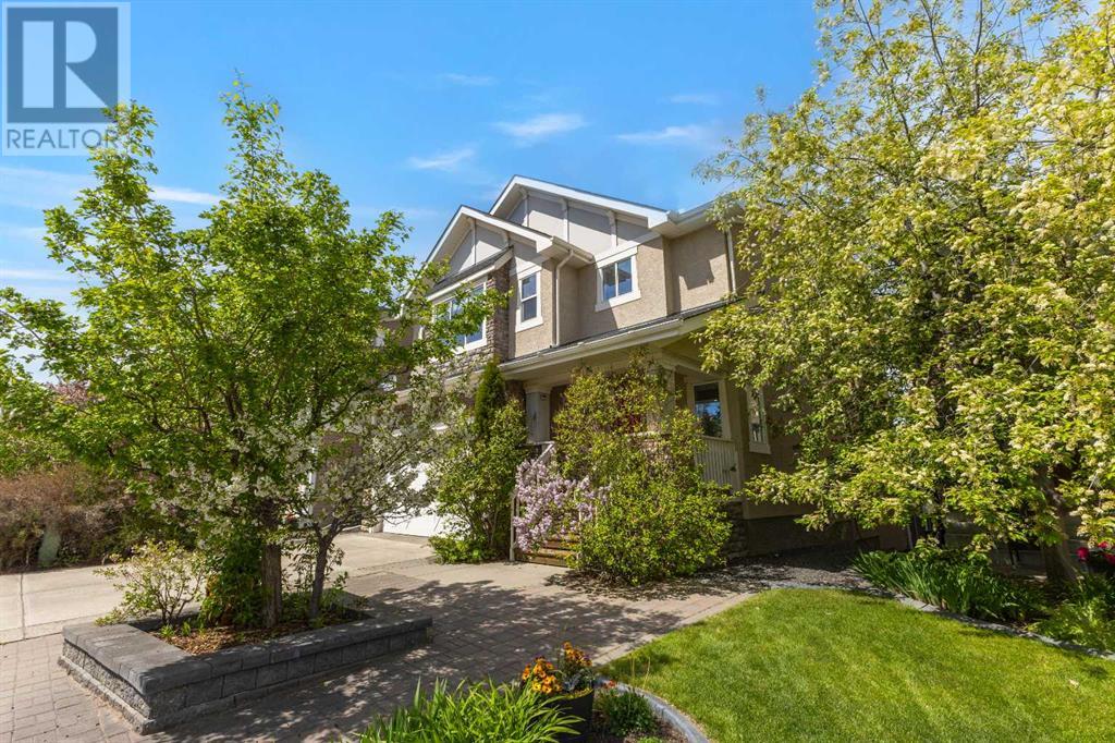117 Valley Woods Place Nw, Calgary, Alberta  T3B 6A1 - Photo 2 - A2225191