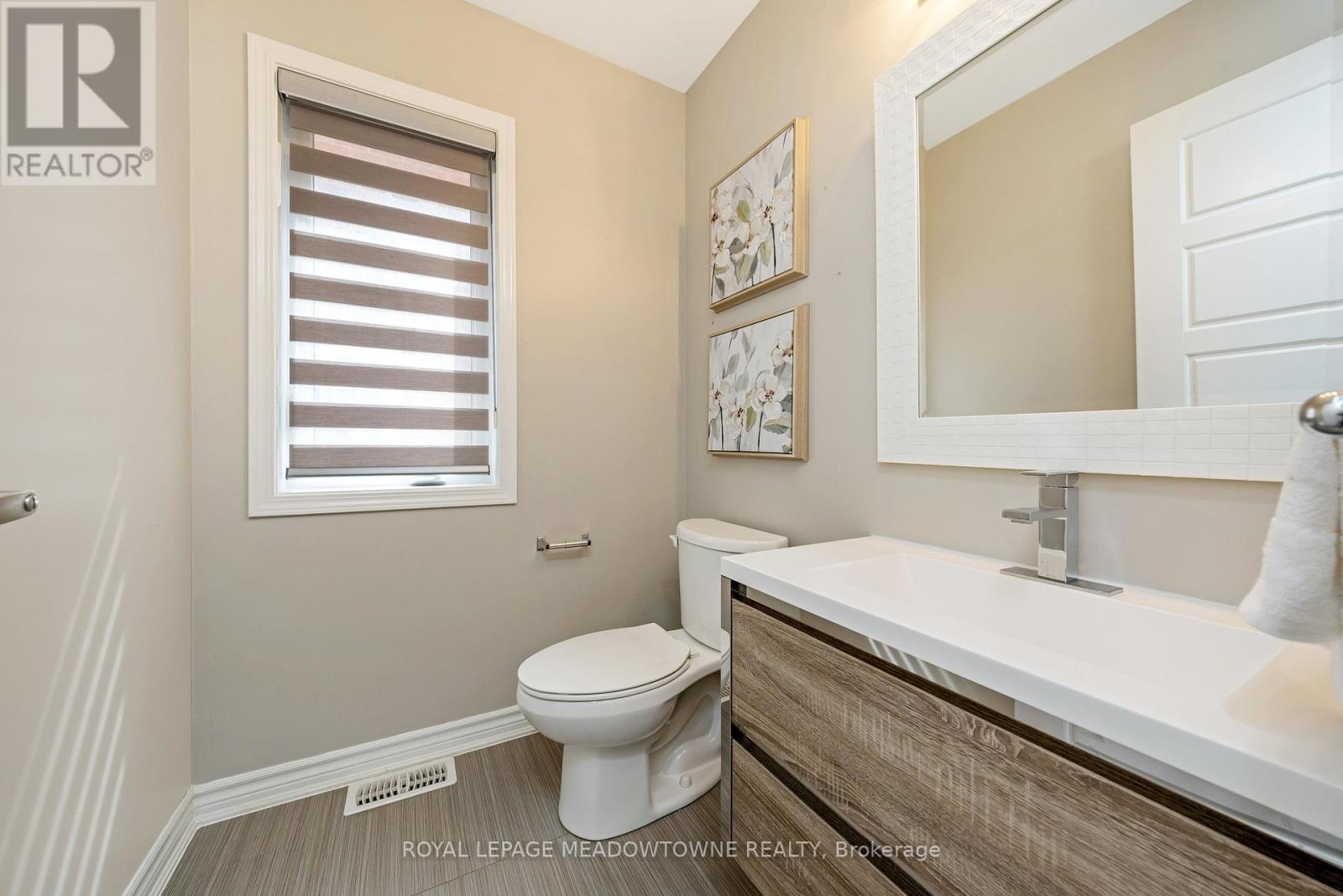 307 Yates Drive, Milton, Ontario  L9T 2Y4 - Photo 10 - W12128730